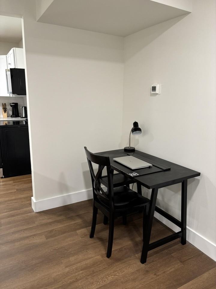 Hilliard Dr - Photo 5 of 19