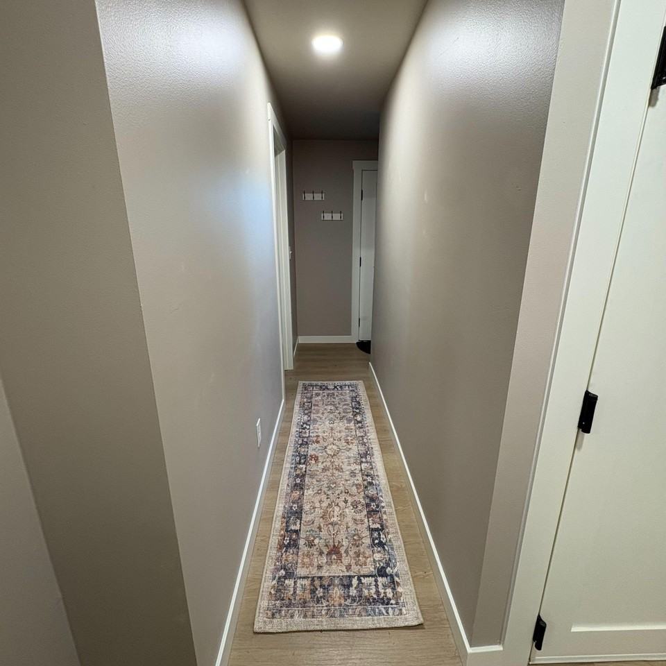 Goodrich Dr Nw - Photo 3 of 21