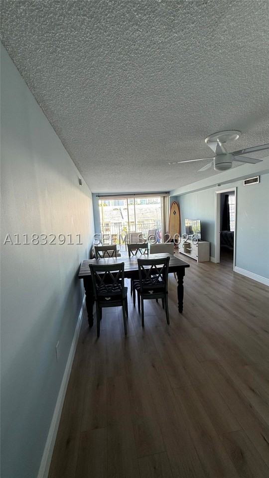 3716 Ne 168th St #303 - Photo 5 of 30
