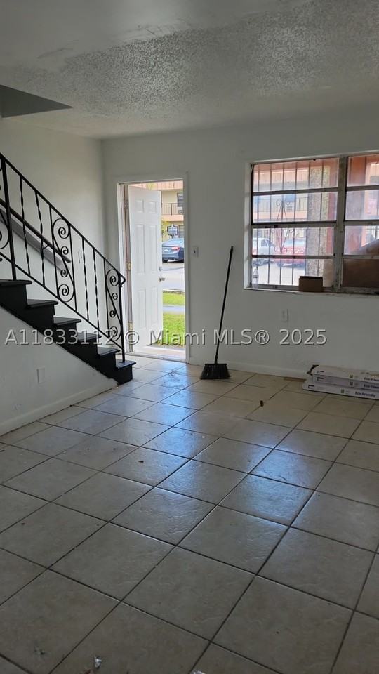 1406 Nw 2nd Ave #2 - Photo 5 of 10