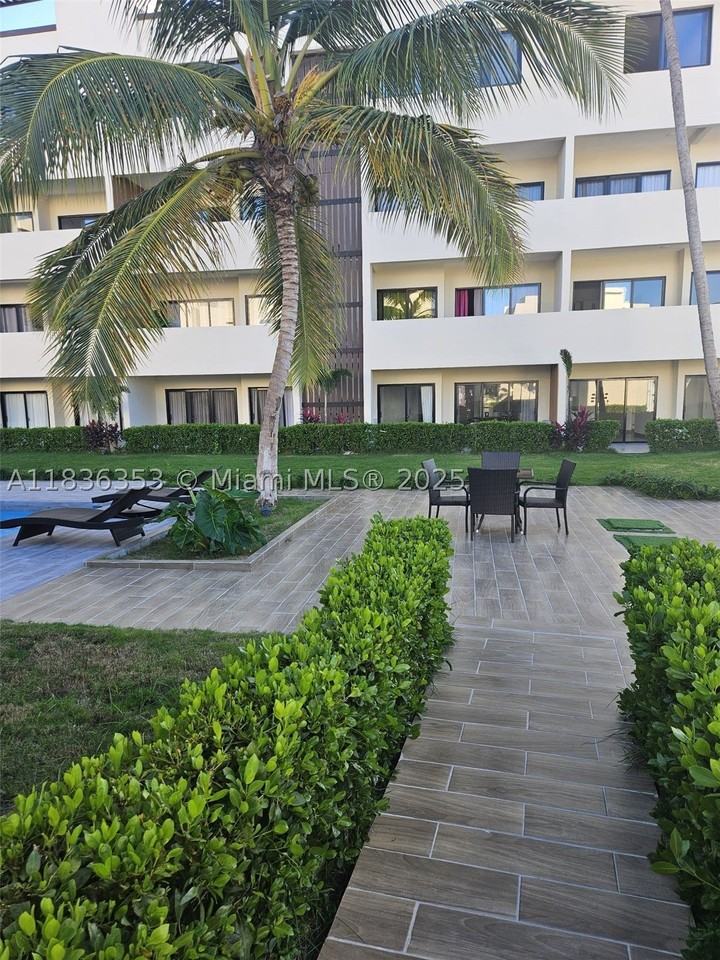 Galeria Beach Condo C Palma, Punta Cana 2300 #2D - Photo 4 of 17