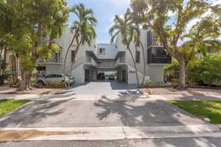 3862 Ne 171st St #B - Photo 1 of 1