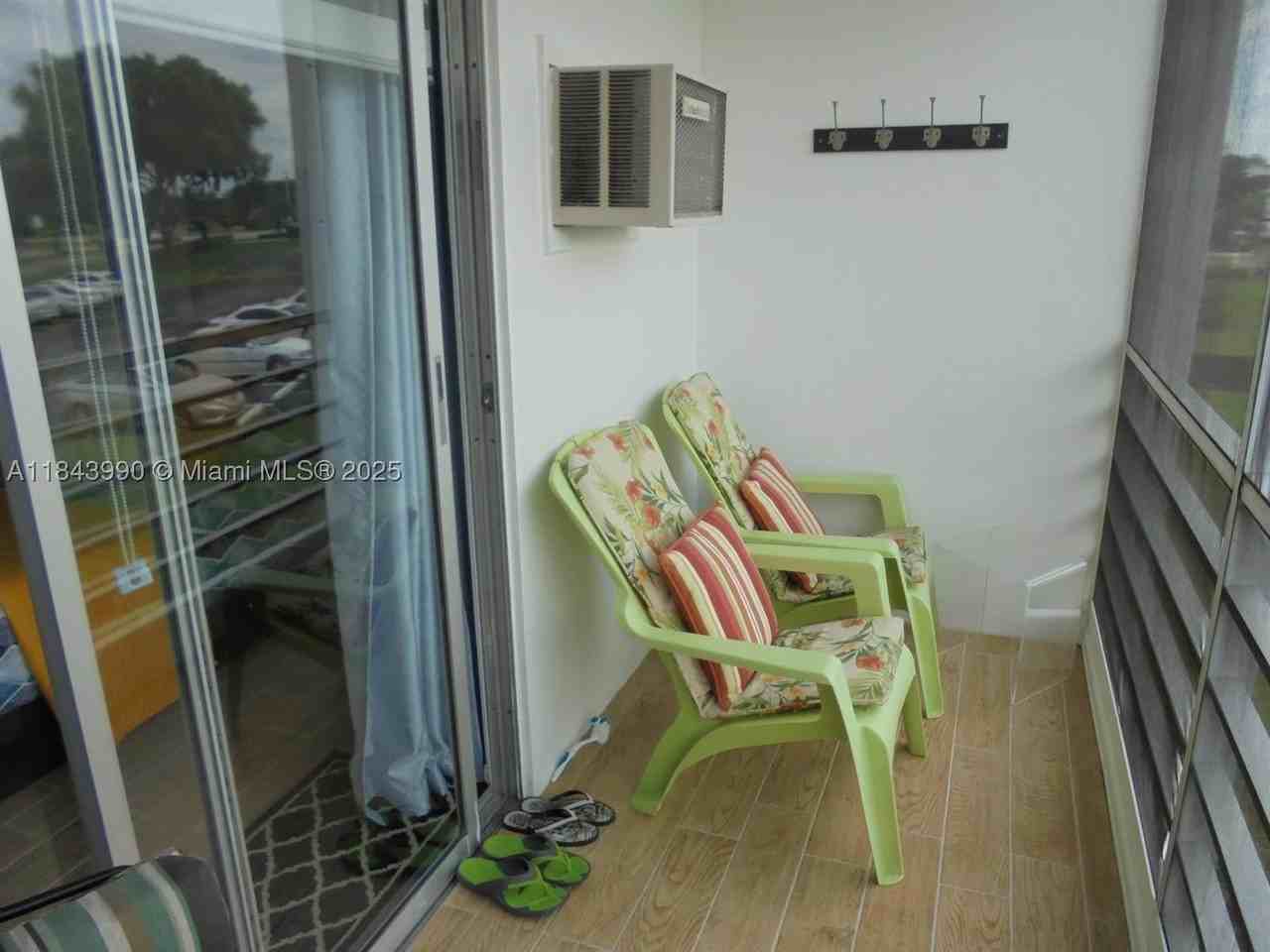 400 Brighton J #400 - Photo 2 of 32