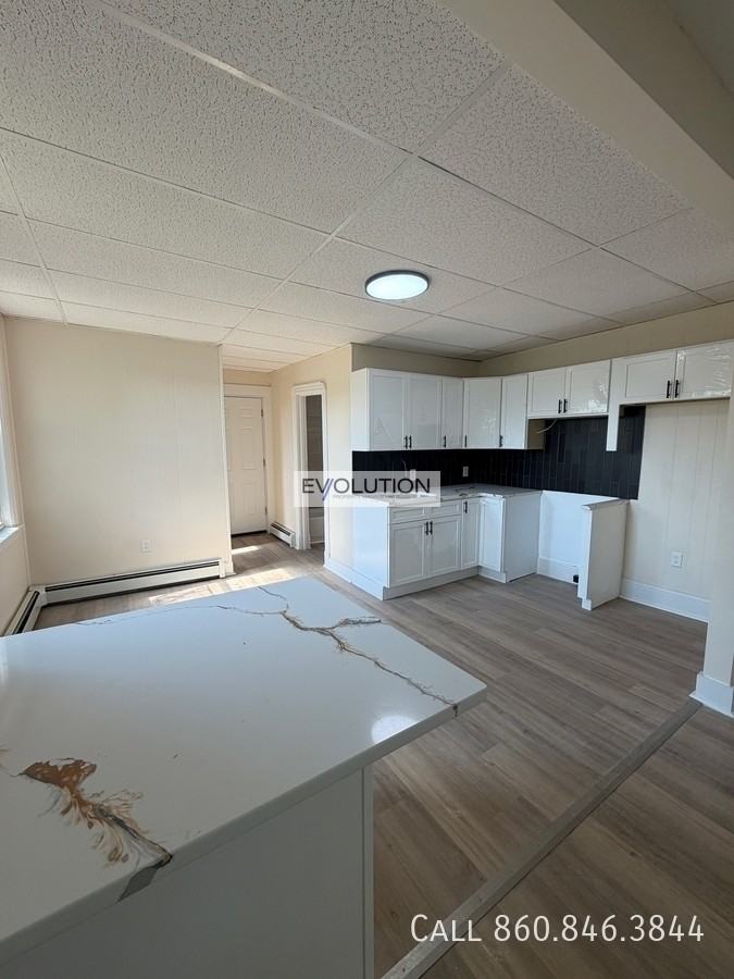 906908 Park St #3W