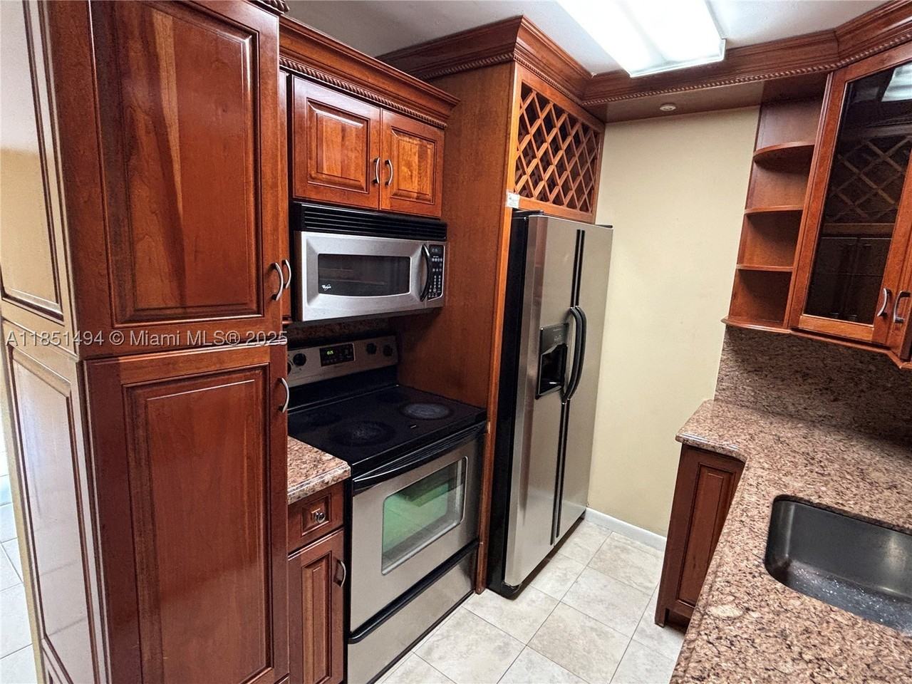 10810 N Kendall Dr #Q18 - Photo 3 of 22