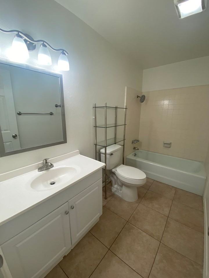 4424A Texas St - Photo 7 of 9