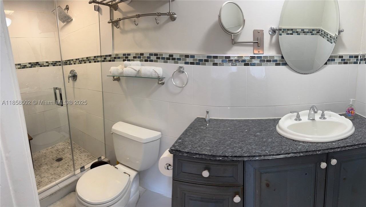 1301 Grouper Dr #A - Photo 3 of 50