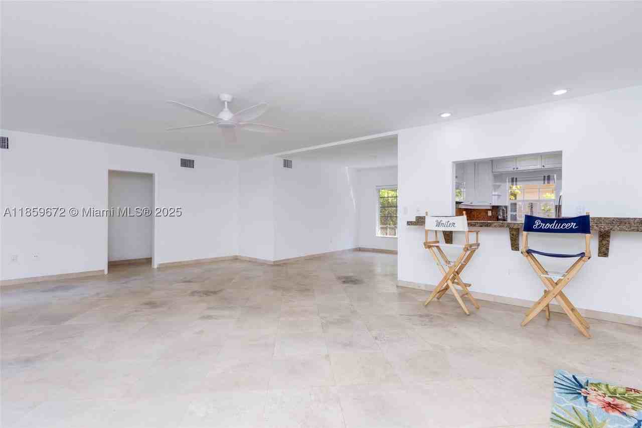 60 Park Dr #C - Photo 3 of 17