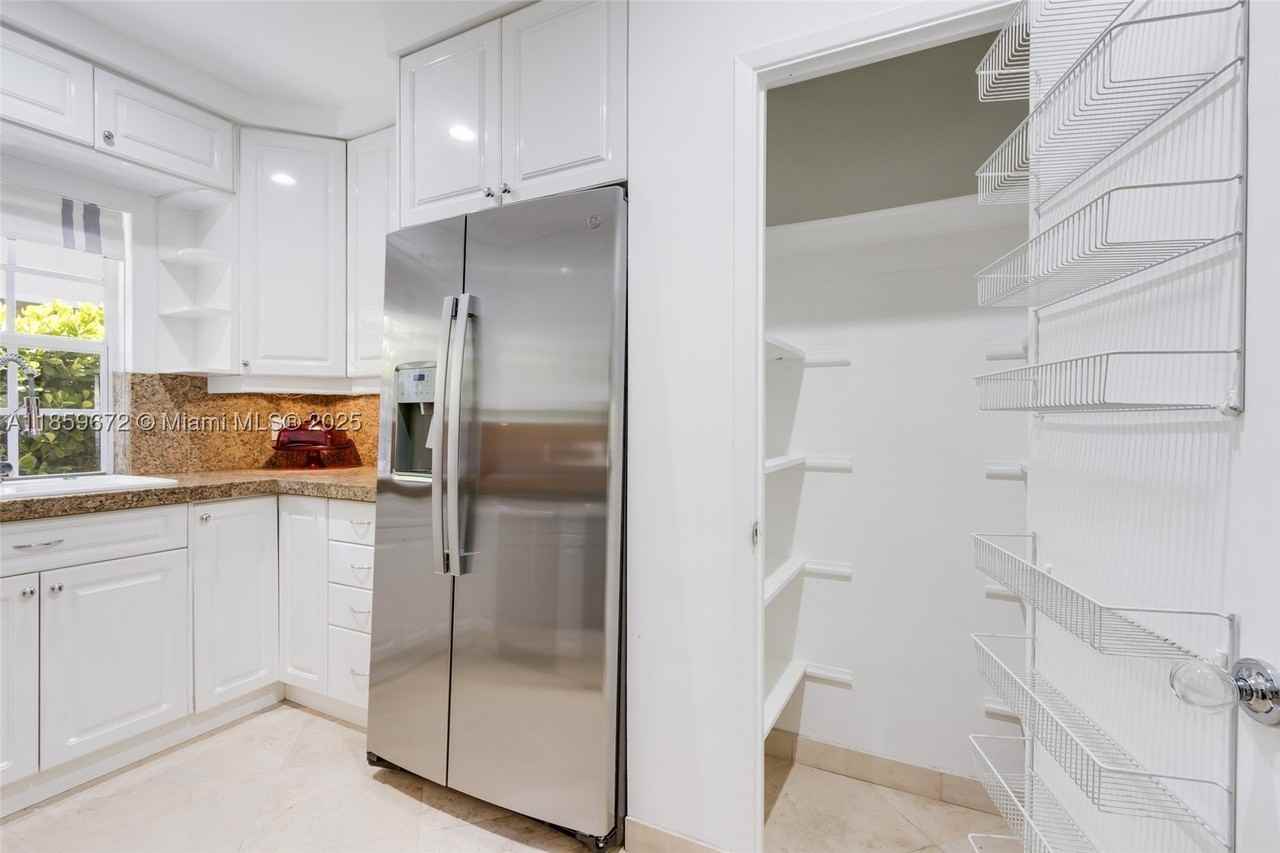 60 Park Dr #C - Photo 6 of 17