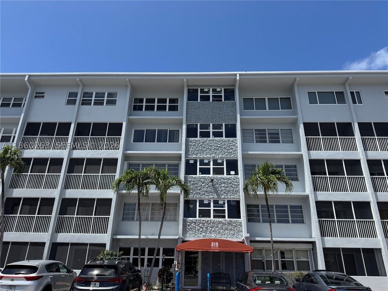 215 Se 3rd Ave #305A