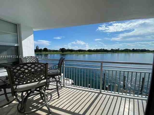 9250 W Bay Harbor Dr #3B - Photo 5 of 37