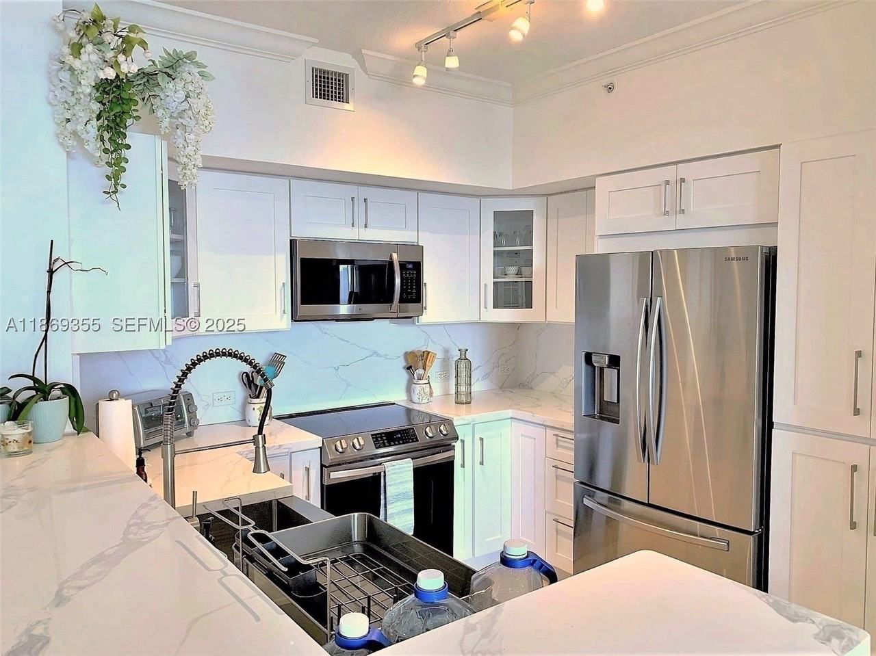 2080 S Ocean Dr #PH3 - Photo 6 of 42