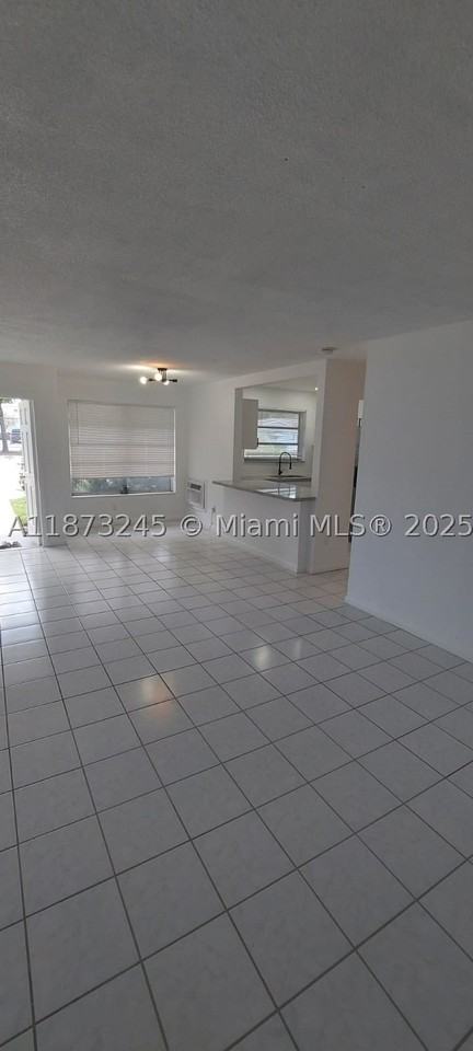 3033 Nw 43rd Ave #108 - Photo 4 of 11