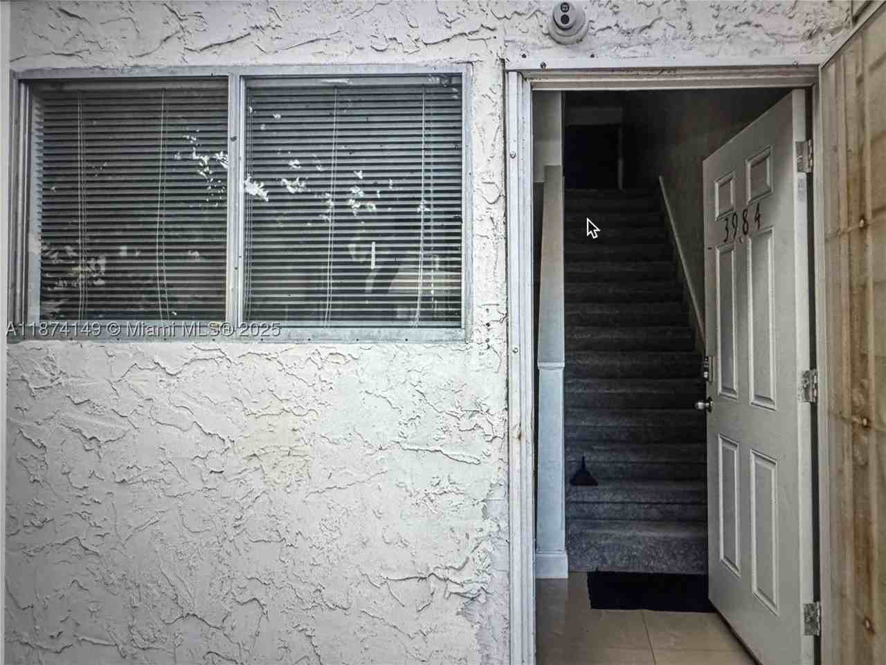 3984 Crayrich Cir #C5 - Photo 5 of 35