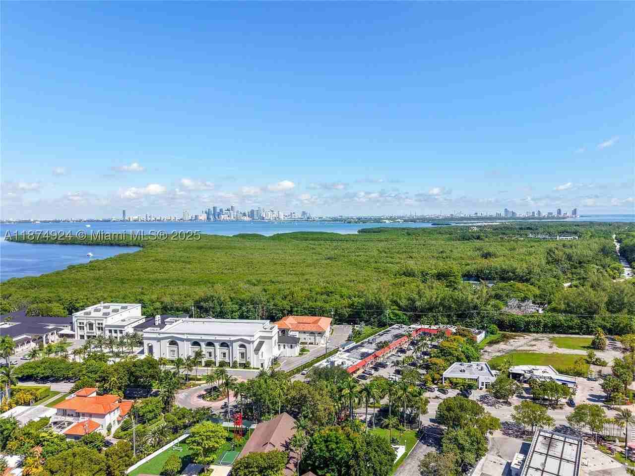 101 Crandon Blvd #381