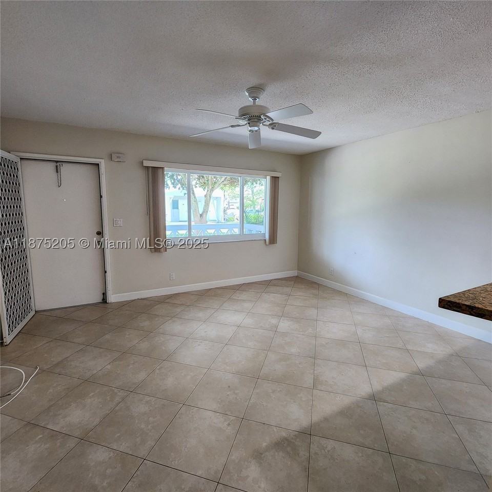 2170 Ne 51st Ct #C3 - Photo 7 of 21
