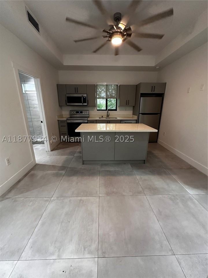 14 Coral Dr #1 - Photo 4 of 18