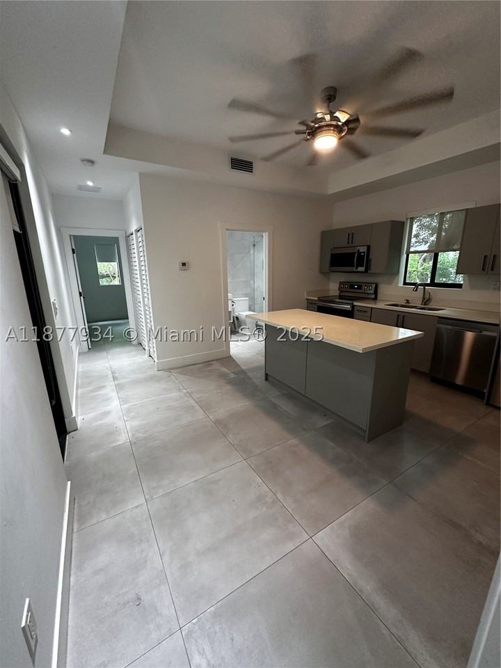 14 Coral Dr #1 - Photo 6 of 18