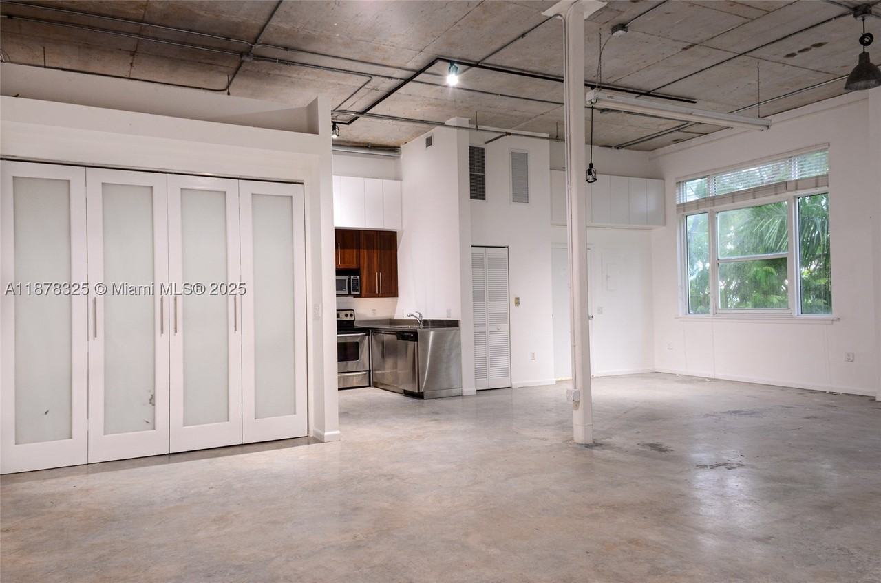 250 Nw 23rd St #308 - Photo 5 of 12
