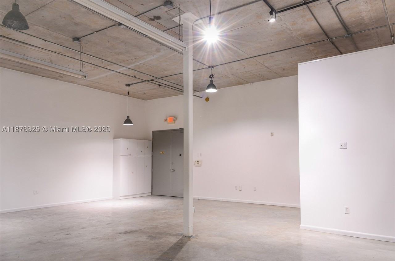 250 Nw 23rd St #308 - Photo 7 of 12