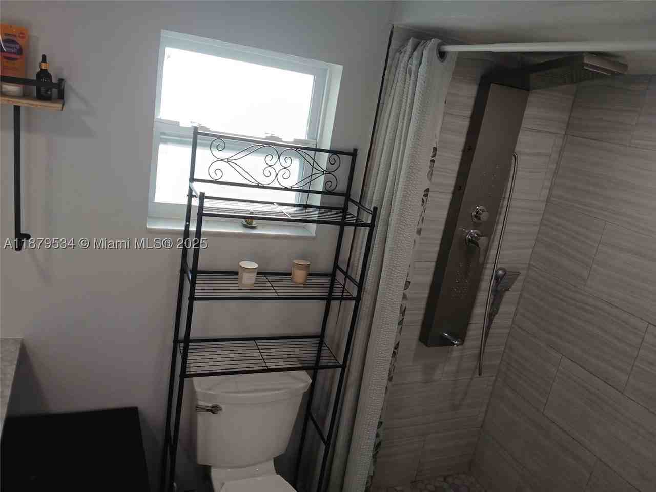 11510 Sw 182nd Ter #2 - Photo 3 of 7
