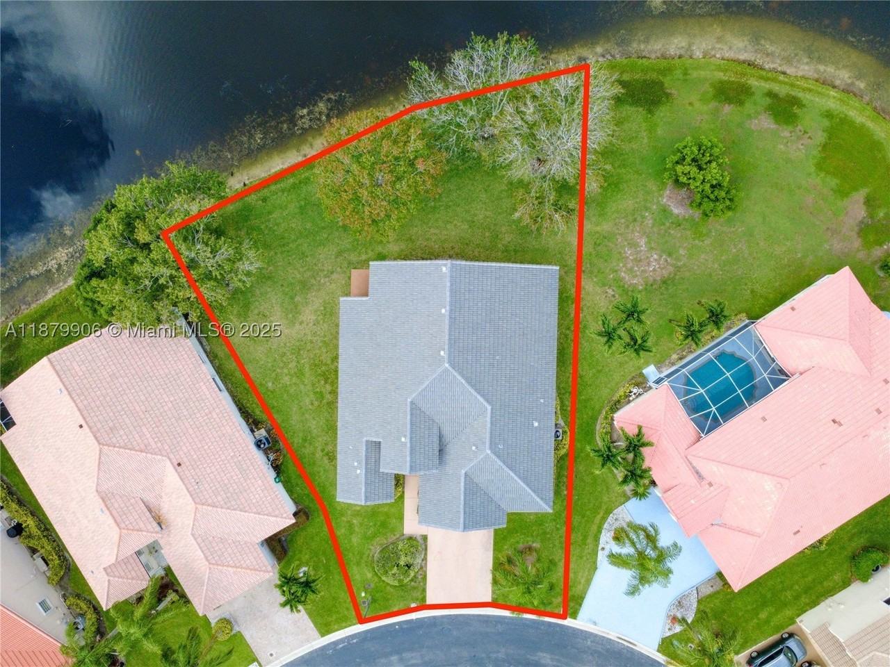 2549 Egret Lake Dr - Photo 2 of 44