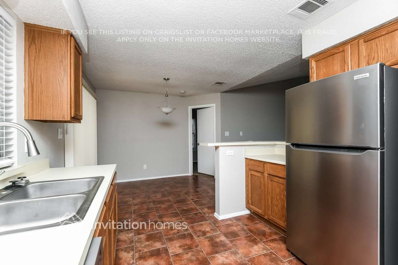 4346 Winchester Ct - Photo 7 of 16
