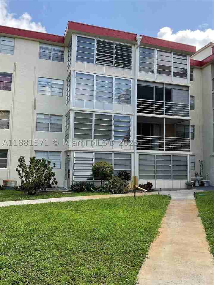 3001 Nw 48th Ave #440