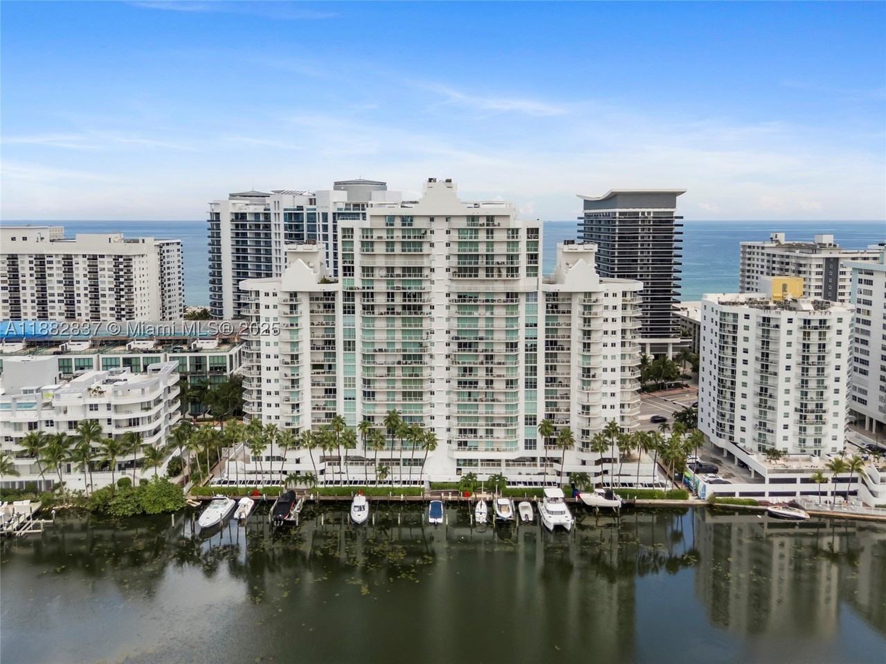 5900 Collins Ave #604 - Photo 2 of 30