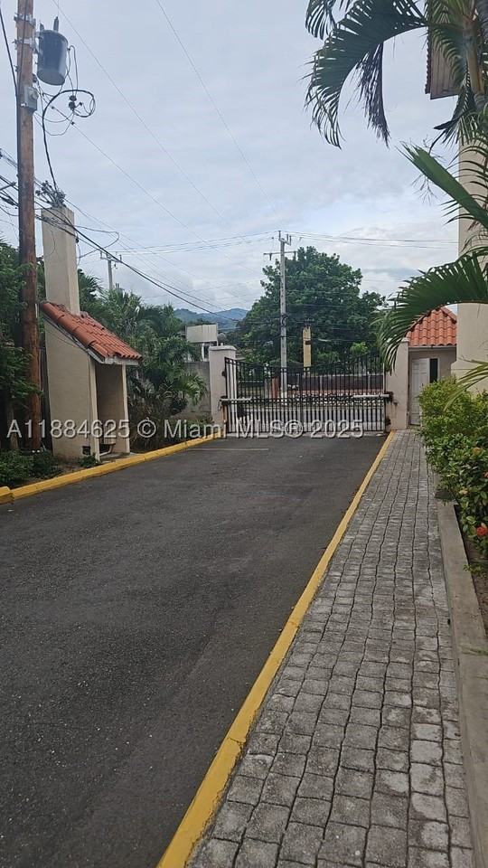 Waterloo Rd, Kingston Jamaica #01 - Photo 2 of 20