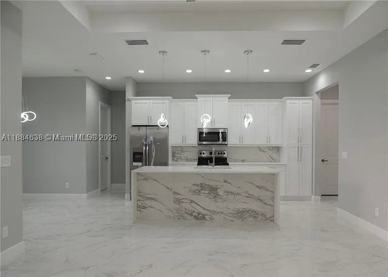 2011 Nw 10th Pl - Photo 3 of 3