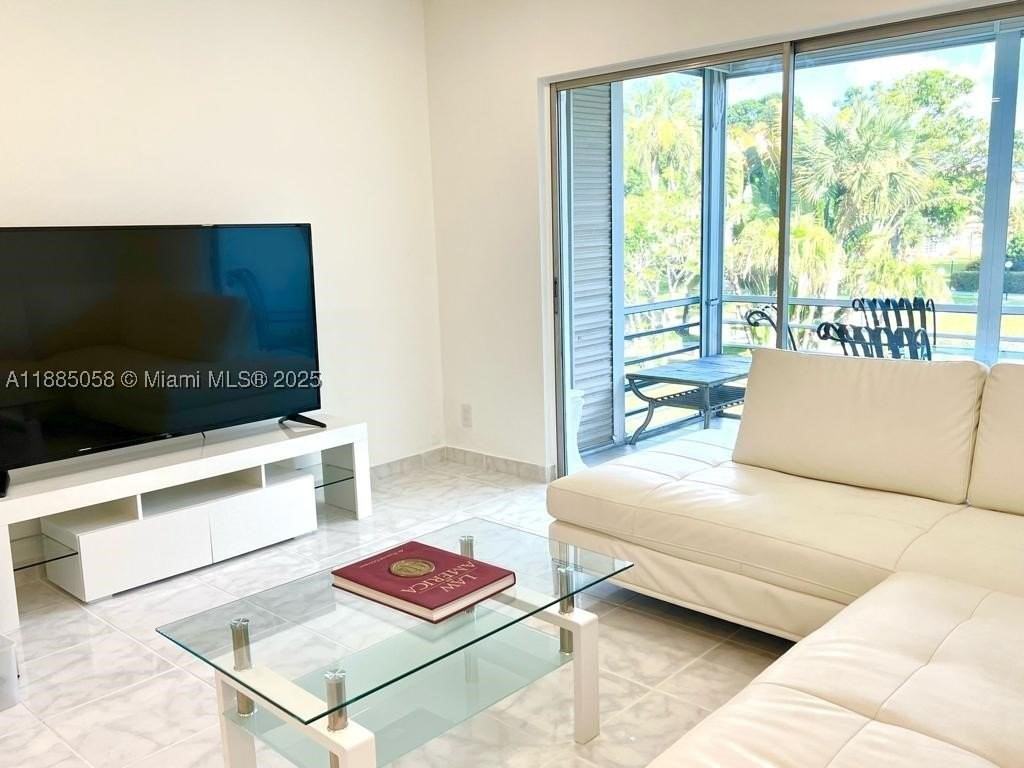 5051 W Oakland Park Blvd #204 - Photo 2 of 40