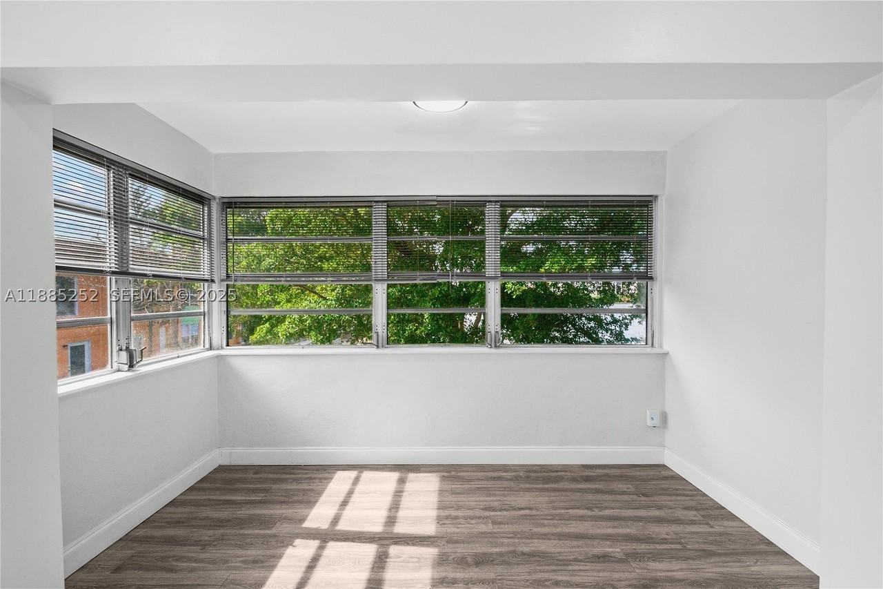 245 Ne 191st St #3014 - Photo 4 of 19