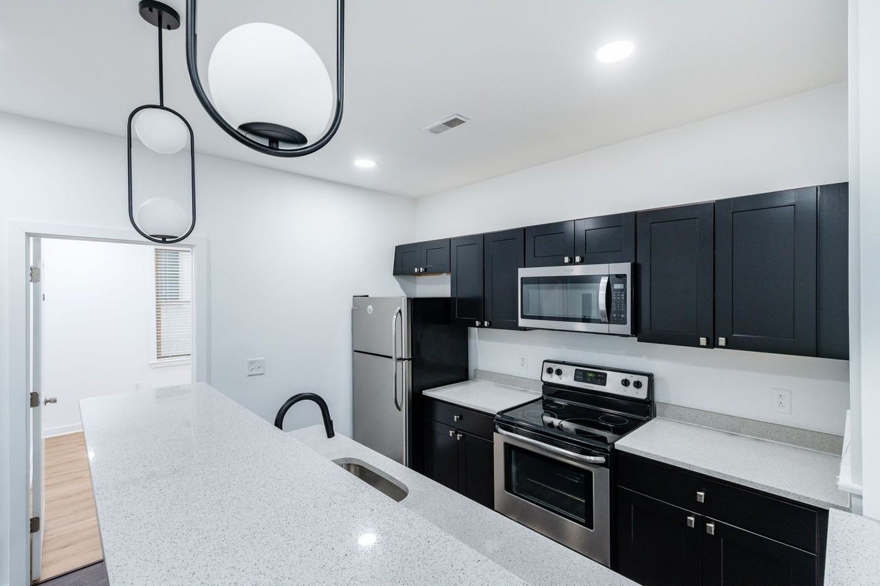 1407 N Carlisle St #302 - Photo 2 of 50