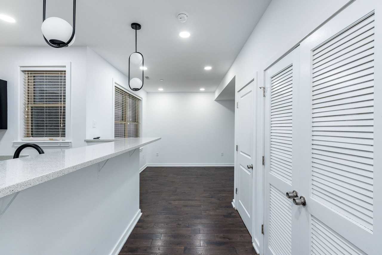 1407 N Carlisle St #302 - Photo 7 of 50