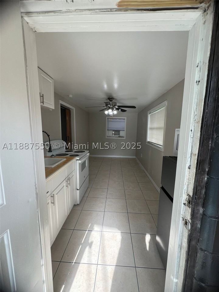 3407 N Avenida Republica De Cuba #A - Photo 3 of 14