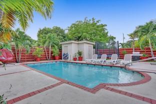 208 Sw 2nd Ave - Photo 1 of 1