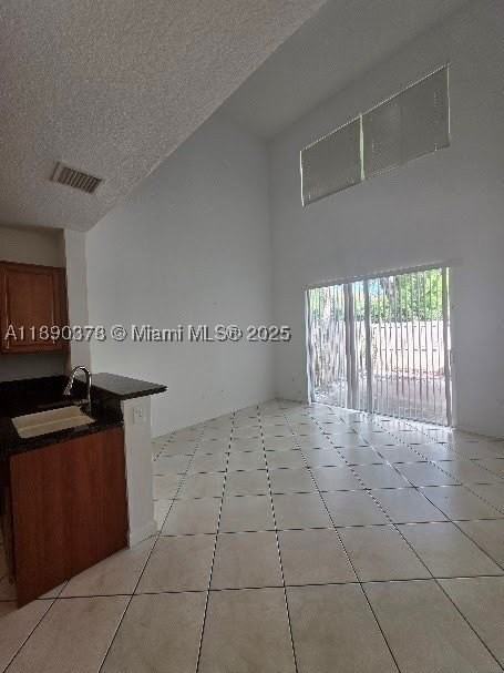 11525 Nw 71st St #11525 - Photo 5 of 20