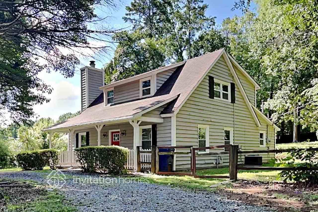 124 Plaza Dr