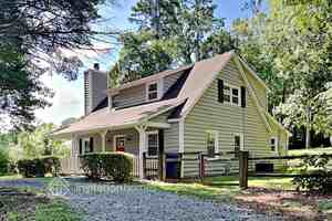 featured image of 124 Plaza Dr