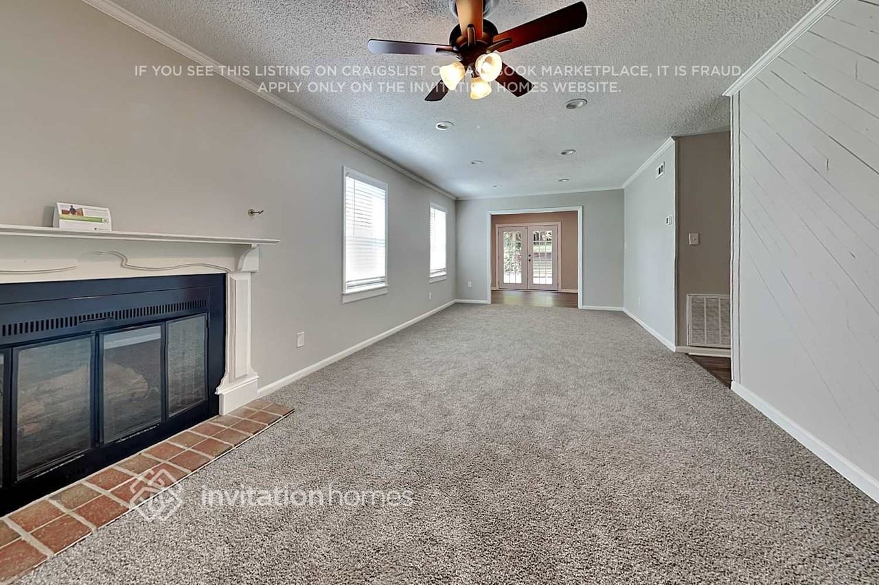 124 Plaza Dr - Photo 5 of 19