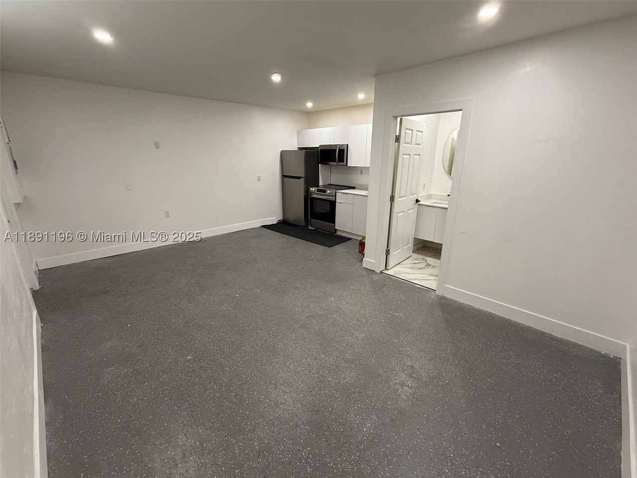 4300 Nw 3rd Ct #1 - Photo 5 of 14