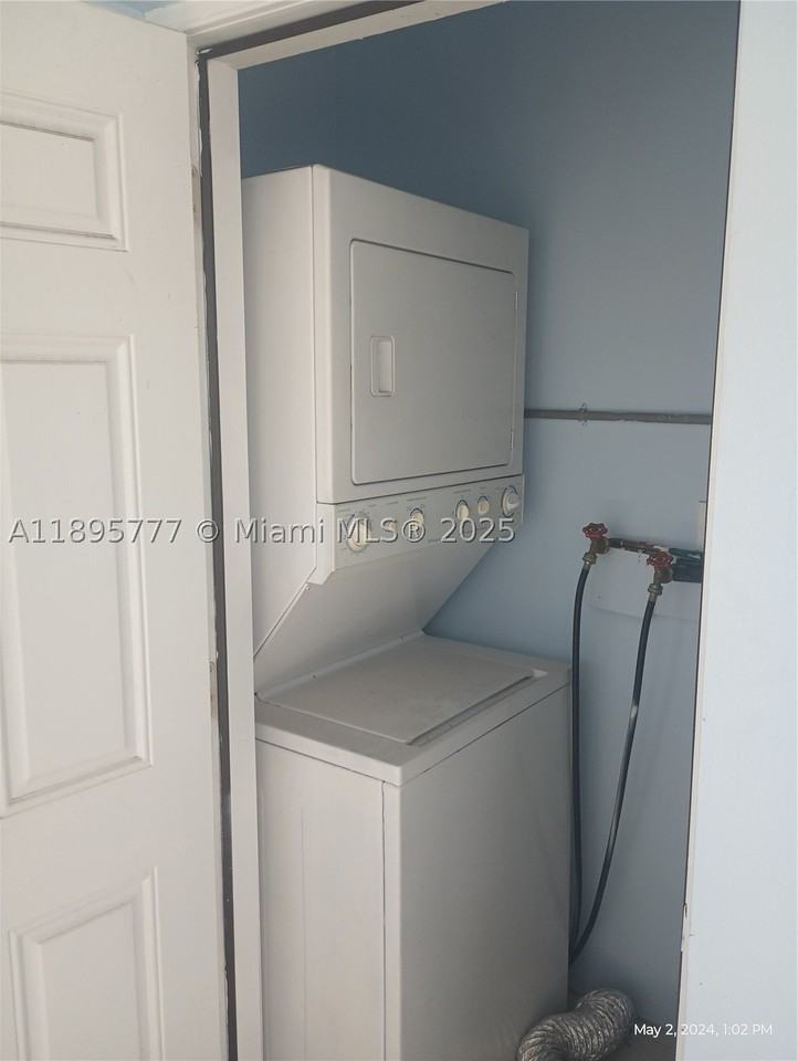 258 Neptune Ave #N - Photo 4 of 14