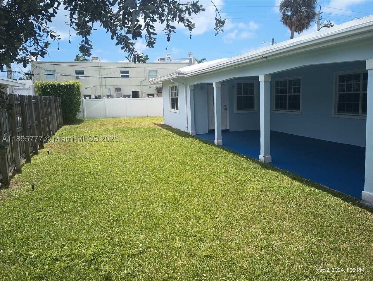 258 Neptune Ave #N - Photo 7 of 14