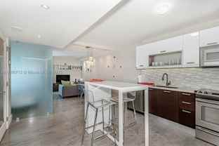2301 Collins Ave #723 - Photo 1 of 1