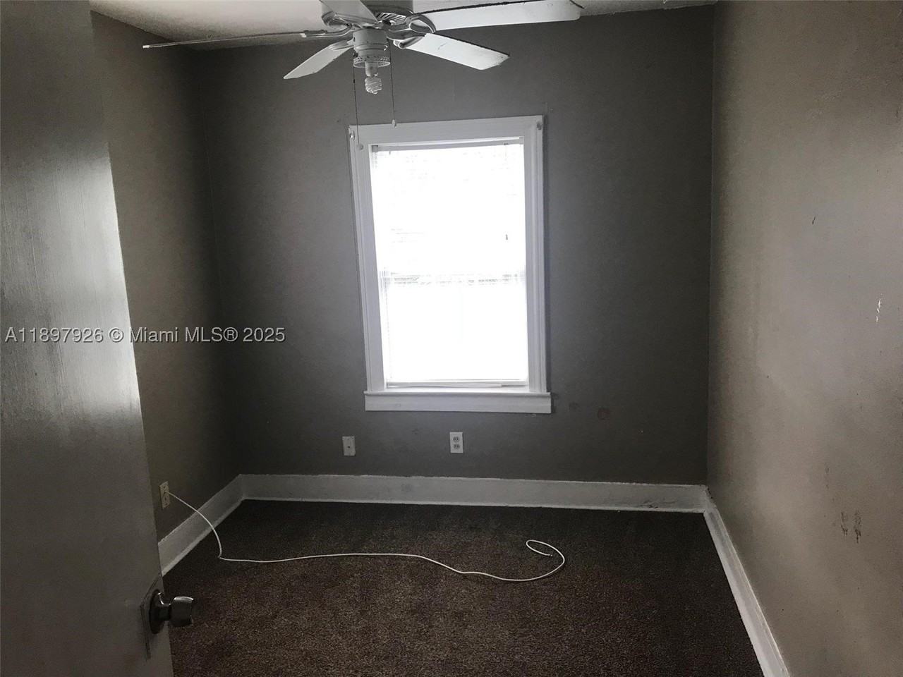 2748 Broadway Ave #0 - Photo 6 of 41