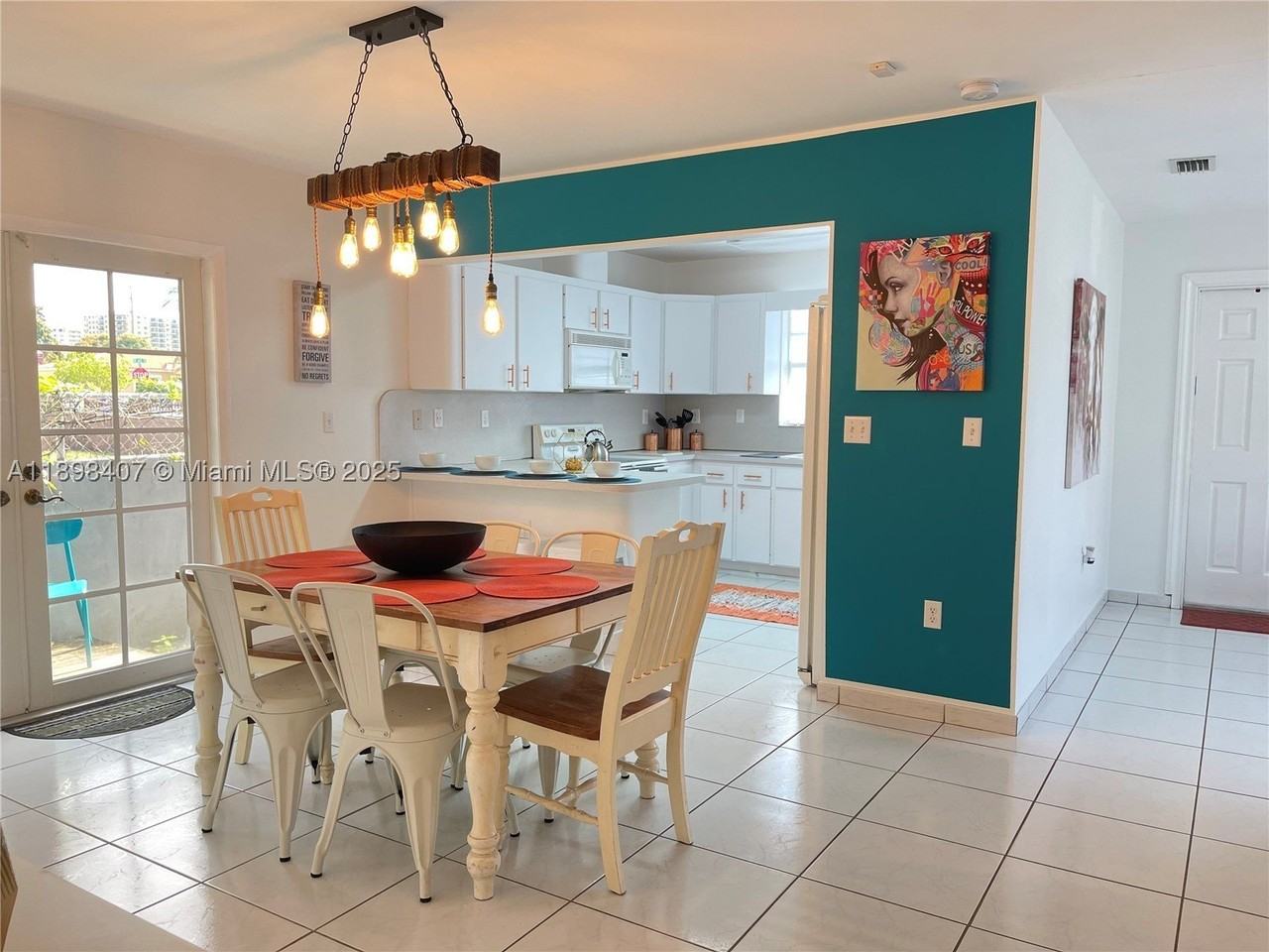 4521 Nw 4th St #4521 - Photo 4 of 11