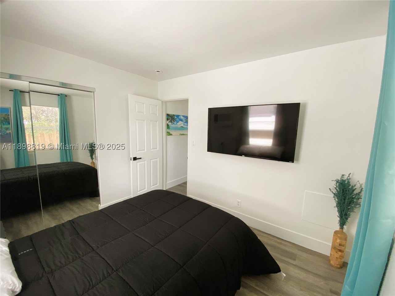 3208 Canal Dr #4 - Photo 2 of 21
