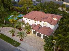 featured image of 112 Nw 14th Way