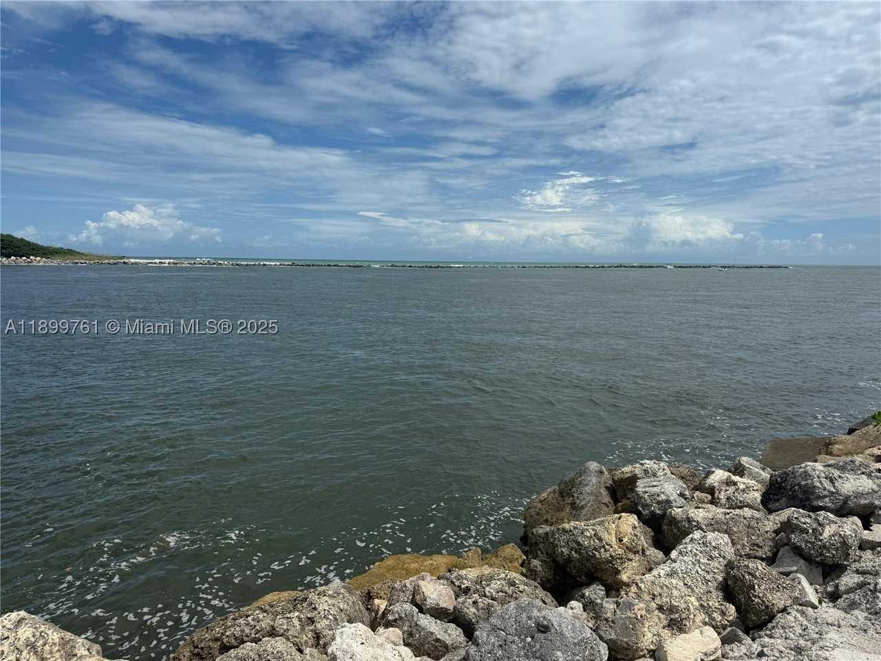 1708 Saint Lucie Ct - Photo 7 of 9